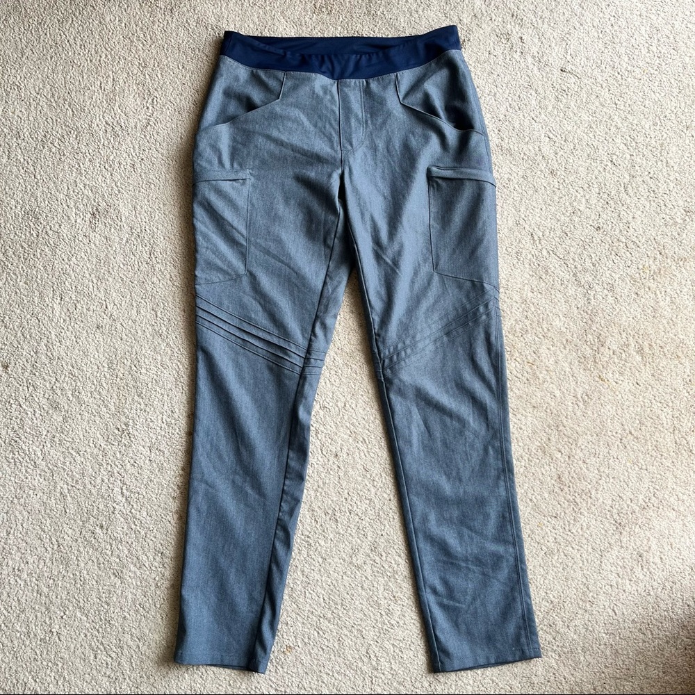 FIGS Skinny Leg Scrubs S